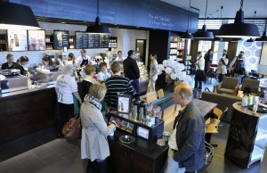 Újabb Starbucks kávézó nyílt a MOM Parkban